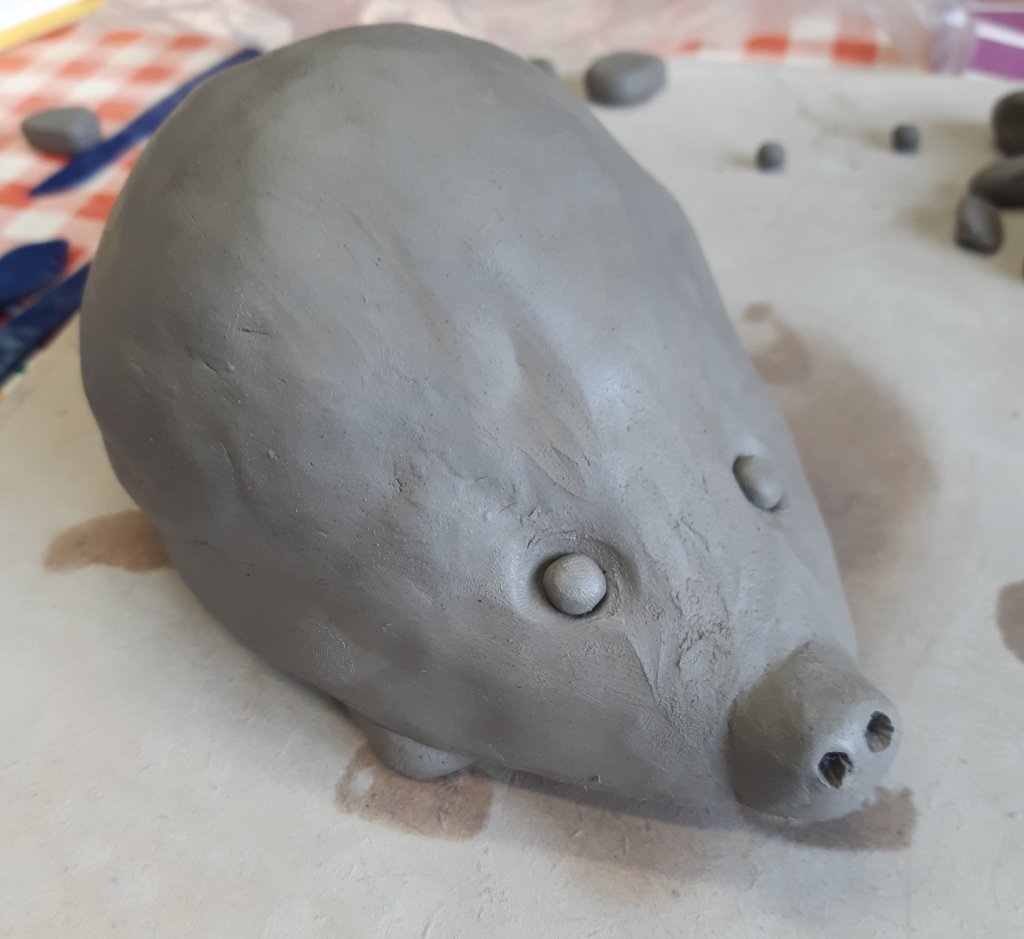 Ceramics for beginners: Creating a 3D clay form – Keeping it creative